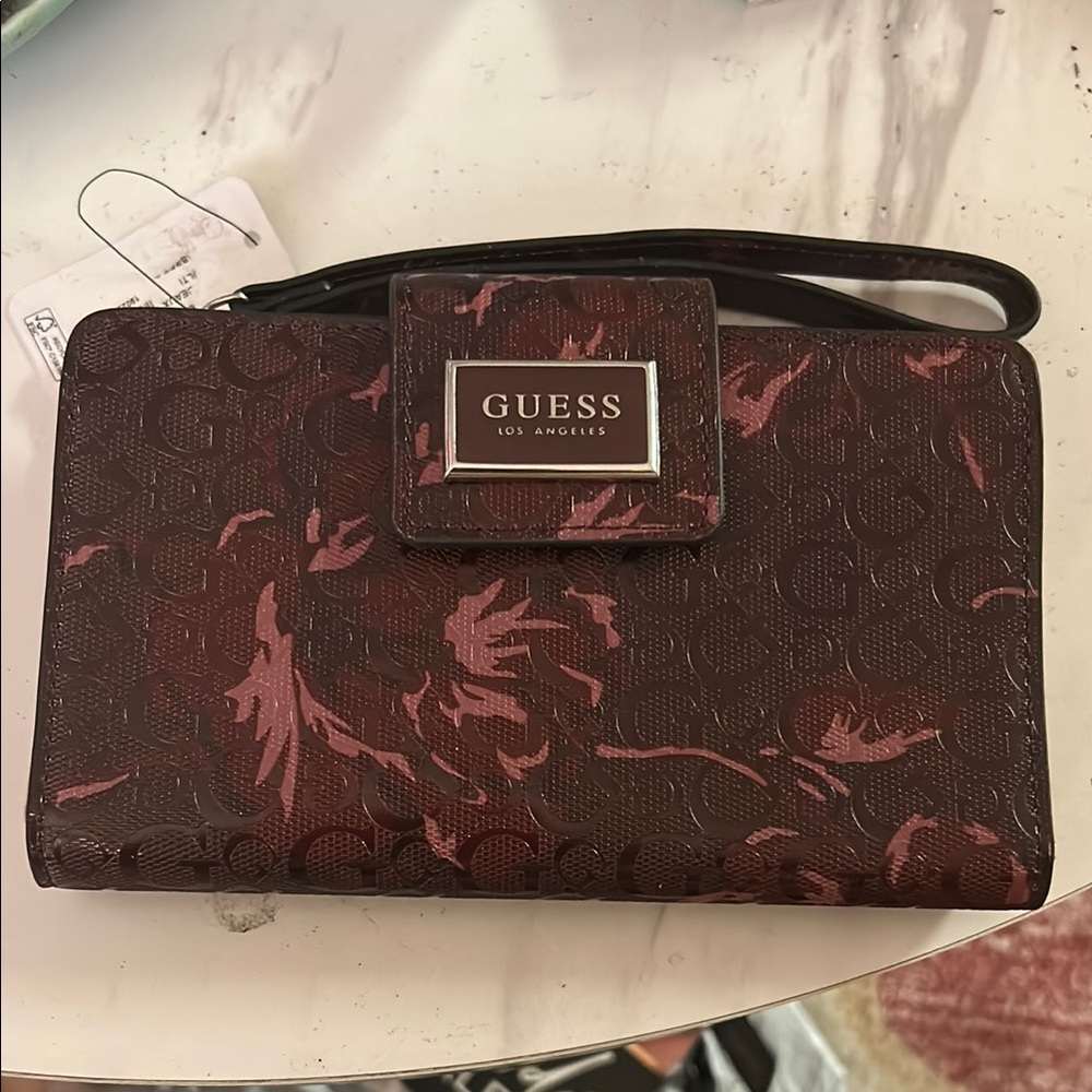 NWT GUESS Abree Floral Phone Organizer
